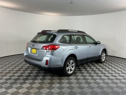 Used 2014 Subaru Outback 2.5i w/ Alloy Wheel Package AWD/4WD image 5