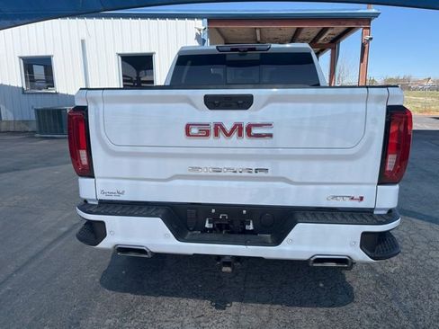 Used 2023 GMC Sierra 1500 AT4 w/ Technology Package image 5