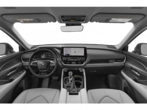 Certified 2024 Toyota Grand Highlander XLE AWD/4WD image 8