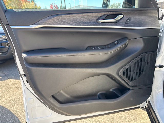 New 2026 Jeep Grand Cherokee Limited AWD/4WD image 25