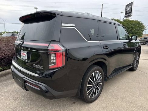 Used 2025 Nissan Armada Platinum Reserve w/ Convenience Package RWD image 5
