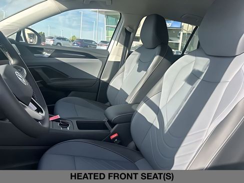 New 2026 Volkswagen Tiguan SE AWD/4WD image 19