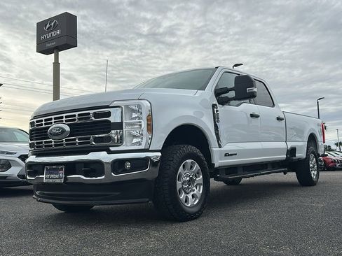 Used 2024 Ford F250 XLT image 7