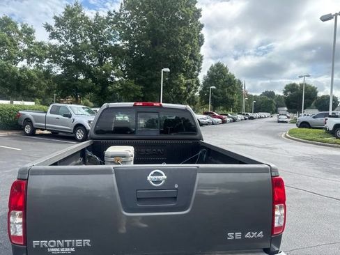Used 2008 Nissan Frontier SE w/ SE Value Truck Pkg AWD/4WD image 7