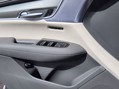 New 2025 Cadillac XT5 Premium Luxury w/ LPO, ONYX Package image 8