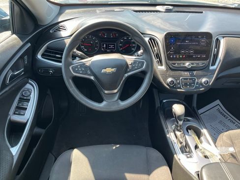 Used 2024 Chevrolet Malibu LT FWD image 25