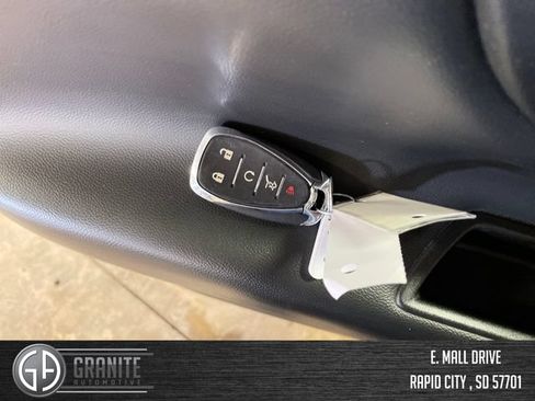 Used 2024 Chevrolet Equinox LT AWD/4WD image 17