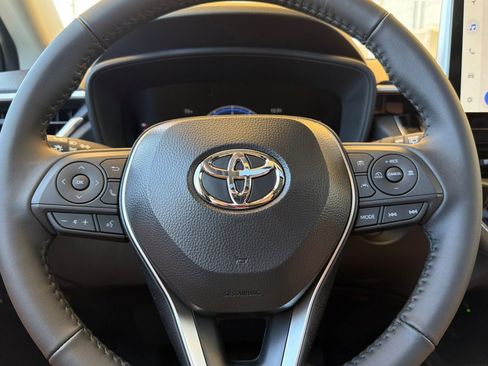 New 2026 Toyota Corolla Cross LE FWD image 27