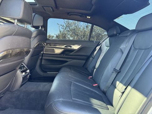 Used 2019 BMW 740i w/ M Sport Package image 13