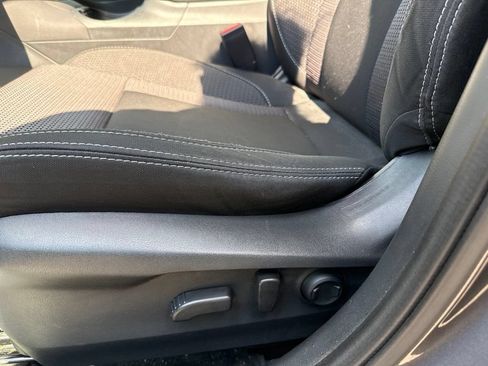Used 2022 Subaru Outback Premium AWD/4WD image 12