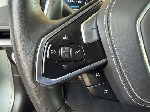 Used 2022 Chevrolet Corvette Stingray Premium Conv w/ Z51 Performance Package image 24