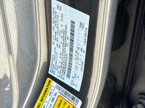 Used 2024 Ford Bronco Badlands image 34