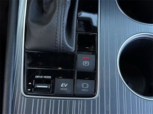 Used 2023 Toyota Sienna XSE w/ XSE Plus Package image 21