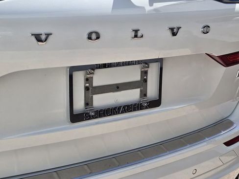 Certified 2023 Volvo XC60 B5 Plus w/ Protection Package Premier image 9