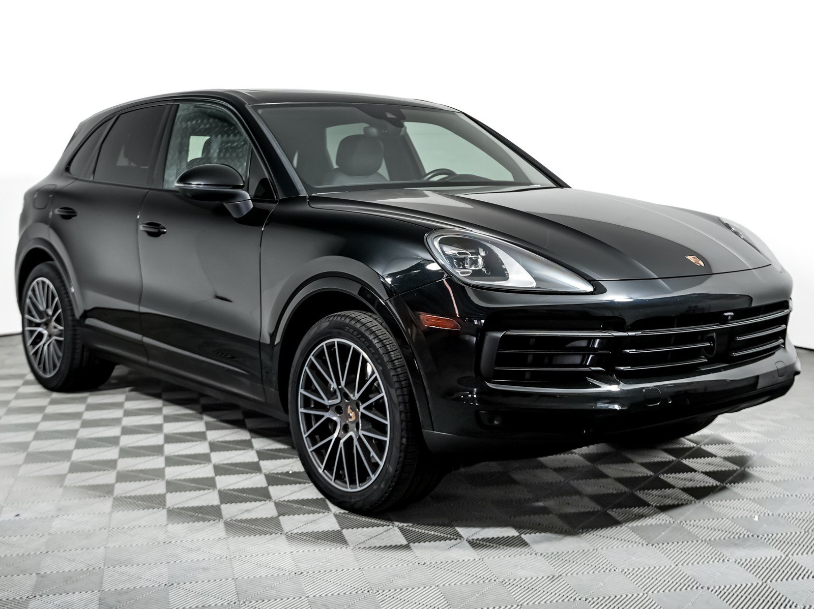 Certified 2023 Porsche Cayenne AWD/4WD image 8