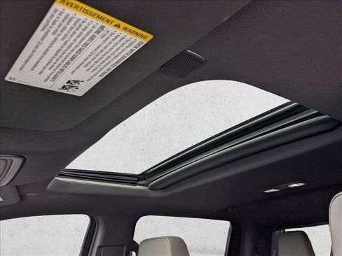 Used 2024 Chevrolet Silverado 2500 ZR2 image 11