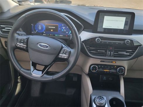 Used 2022 Ford Escape SEL w/ Technology Package image 15