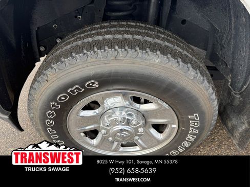 Used 2022 RAM 3500 Tradesman w/ Chrome Appearance Group AWD/4WD image 19