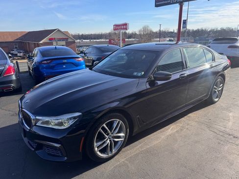 Used 2017 BMW 750i xDrive image 5