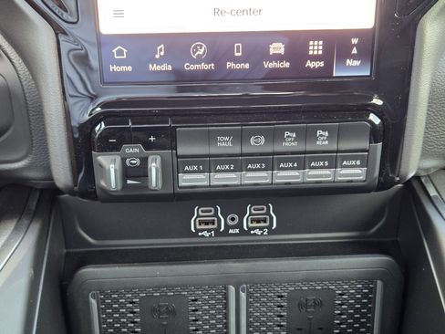 New 2026 RAM 3500 Laramie w/ Sport Appearance Package AWD/4WD image 17