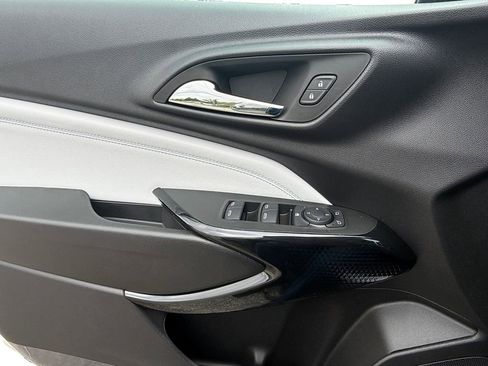 New 2026 Chevrolet Trax LT w/ Driver Confidence Package FWD image 11