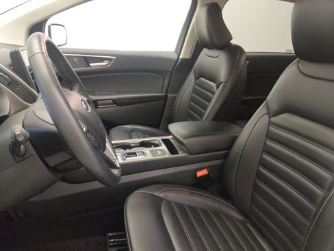 Used 2024 Ford Edge SEL image 17