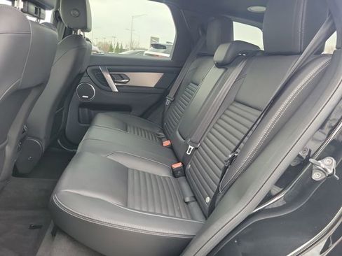 Used 2025 Land Rover Discovery Sport Dynamic SE AWD/4WD image 12