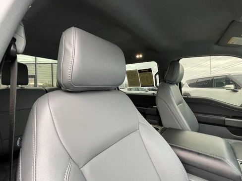 Used 2025 Ford F150 Lightning Flash image 30