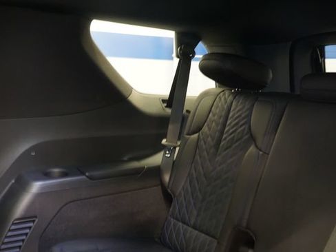 Used 2026 Cadillac Escalade IQL Sport 1 w/ LPO, ONYX Package AWD/4WD image 27