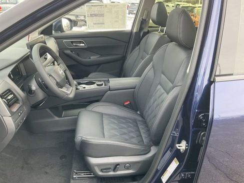 New 2026 Nissan Rogue Platinum w/ Platinum Premium Package image 11