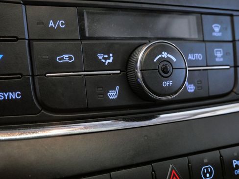 Used 2013 Dodge Durango Crew w/ Crew Convenience Group image 30