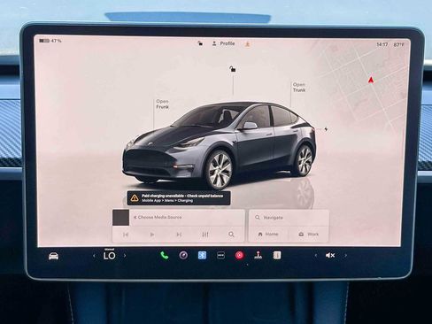 Used 2023 Tesla Model Y Performance image 13