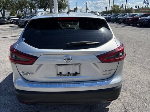 Certified 2022 Nissan Rogue Sport SL w/ Premium Package AWD/4WD image 12