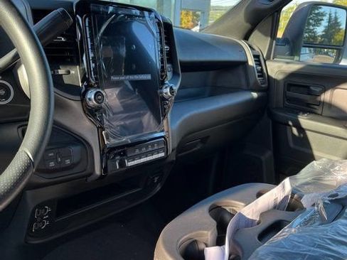 New 2026 RAM 3500 Tradesman AWD/4WD image 9