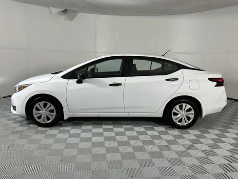 Certified 2025 Nissan Versa S w/ Trunk Package FWD image 5
