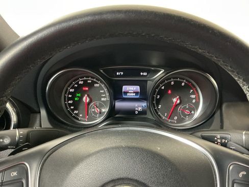 Used 2019 Mercedes-Benz CLA 250 image 11