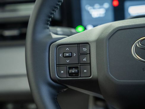 New 2026 Toyota RAV4 XSE AWD/4WD image 33