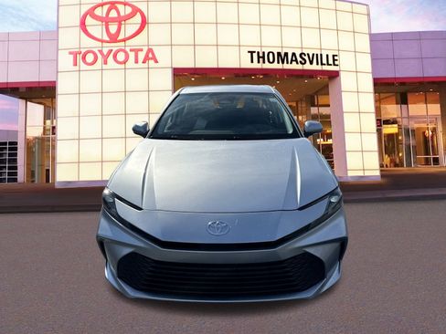 New 2025 Toyota Camry LE image 2