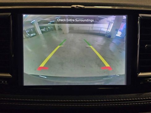 Used 2022 Chrysler Pacifica Touring-L w/ S Appearance Package FWD image 30
