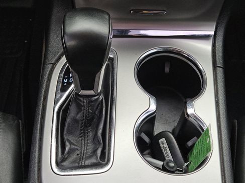 Used 2021 Jeep Grand Cherokee Limited RWD image 16