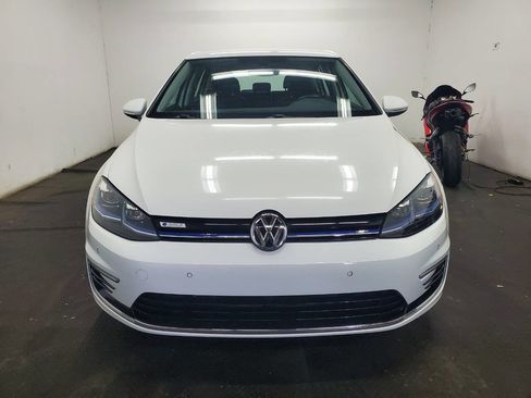 Used 2017 Volkswagen e-Golf SEL Premium FWD image 2