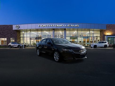 Used 2017 Chevrolet Impala LT image 3