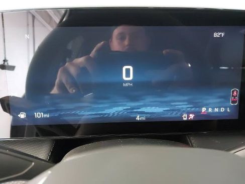 New 2026 Chevrolet Equinox LT w/ Convenience Package II FWD image 19