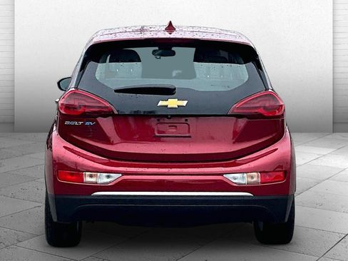 Used 2021 Chevrolet Bolt LT image 3