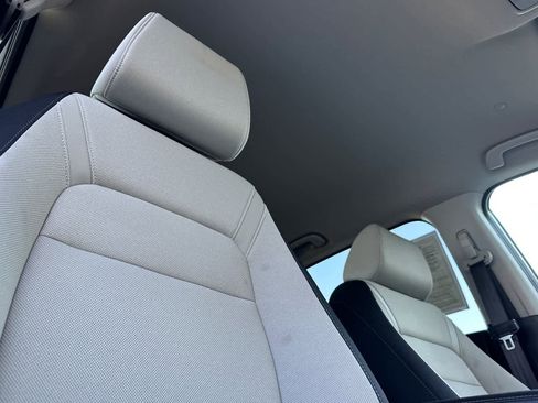 Used 2025 Honda CR-V LX image 16