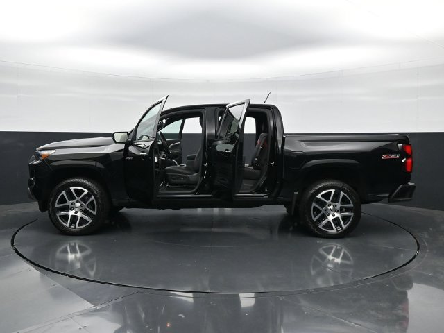 Used 2023 Chevrolet Colorado Z71 w/ Z71 Convenience Package 2 AWD/4WD image 58