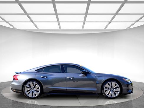 Used 2022 Audi e-tron GT Prestige w/ Prestige Package image 4