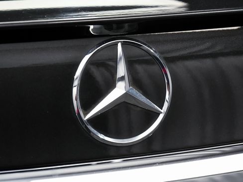 Used 2023 Mercedes-Benz E 350 4MATIC Sedan image 92