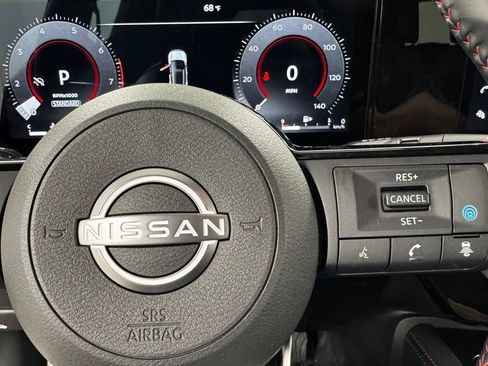Certified 2025 Nissan Kicks SR FWD image 22