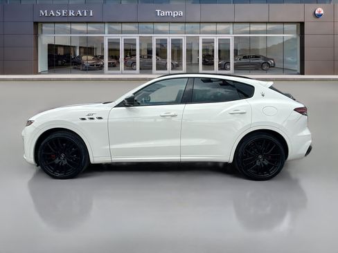 Used 2022 Maserati Levante GT AWD/4WD image 6